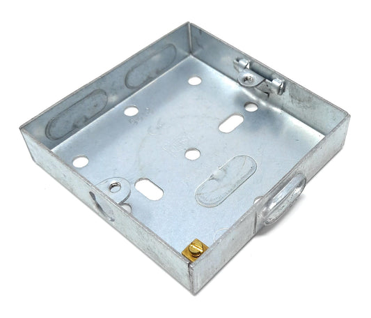 1 Gang 16mm Metal Pattress Box – Surface Mount with Earth Terminals for Electrical Faceplates (1)