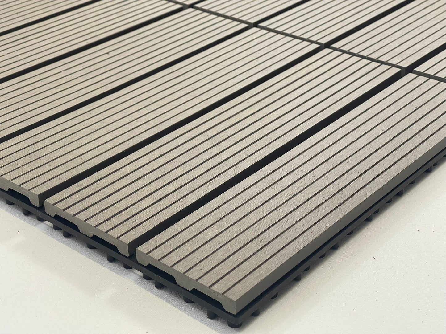 AQS INTERNATIONAL Set of 11 (1m²) Decking Floor Tile - Interlocking Plastic WPC Garden Patio Terrace Balcony Tiles - Flooring Wood Plastic Composite With Click System 30cm x 30cm (Grey)